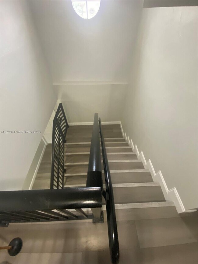 Foto del edificio - 17362 NW 74th Ave