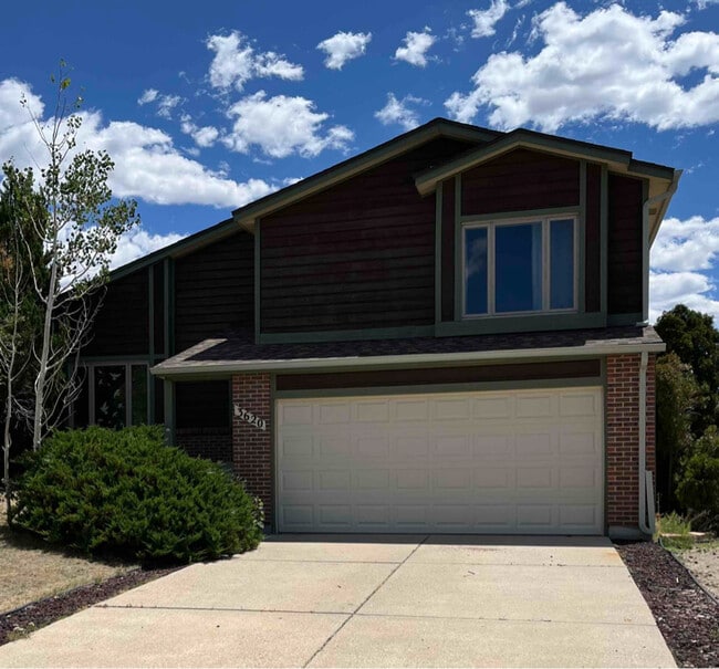 Building Photo - 3620 Sedgewood Way