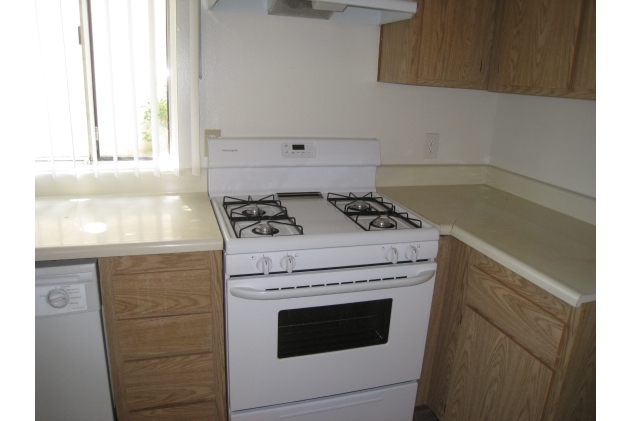 Building Photo - Westcourt Apartments