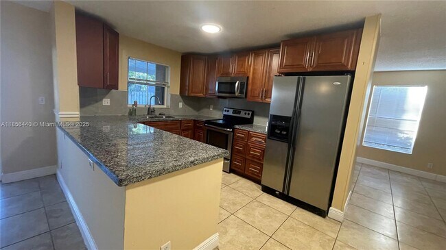 Foto del edificio - 8274 SW 42nd Ct