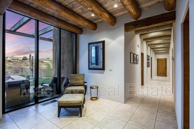 Building Photo - 15810 Centipede Dr