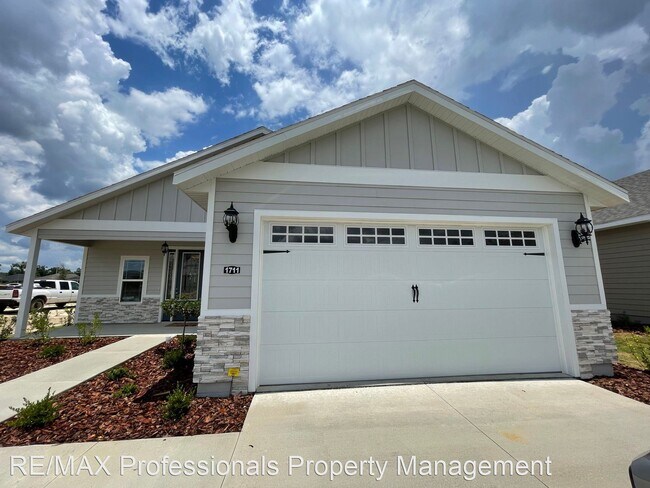 Foto del edificio - 3 br, 2.5 bath House - 1711 SW 70th Circle