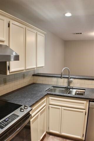 Foto del edificio - 7936 Pecan Dr