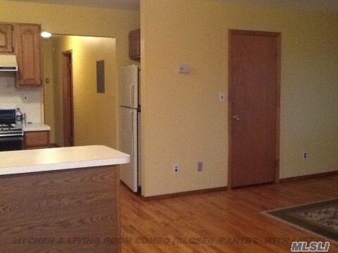 Foto del edificio - 27 Eleanor Ln