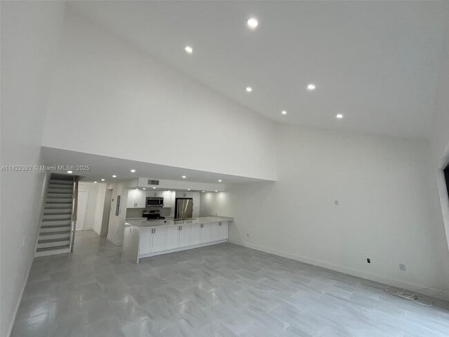 Building Photo - 13350 SW 91st Terrace