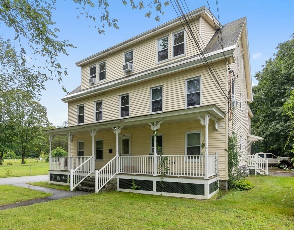 Building Photo - 40 Pleasant St