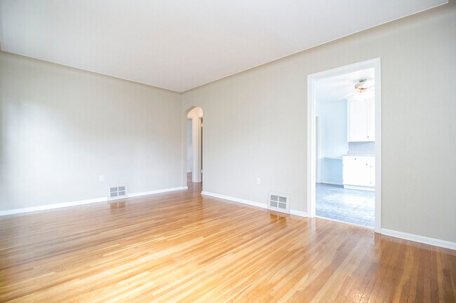 Foto del edificio - 742 Kipling Dr