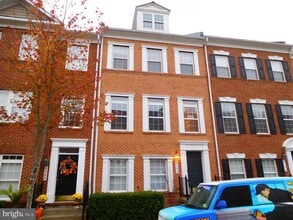 Building Photo - 4302 Talmadge Cir
