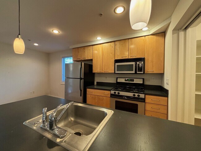 Foto del edificio - 1110 Massachusetts Ave