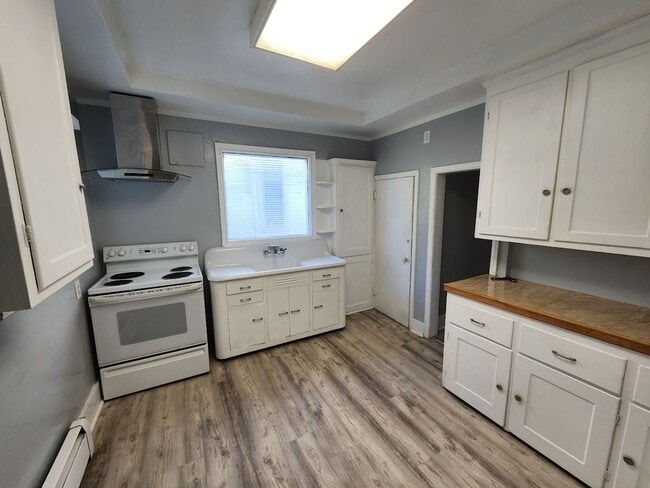 Foto del edificio - 200 S West St