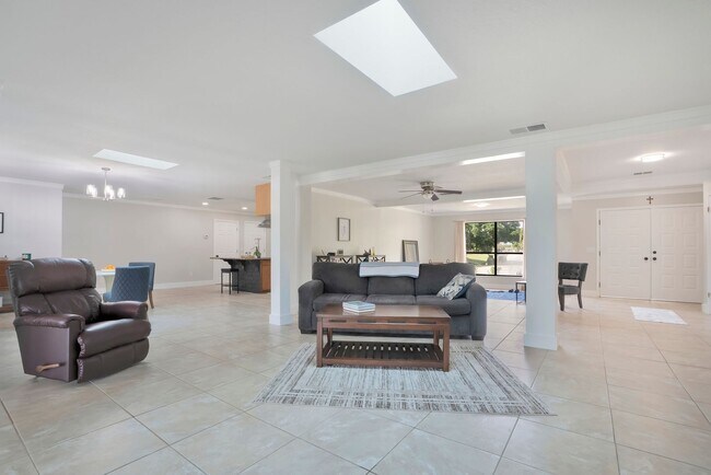 Foto del edificio - 2724 Ardon Ave