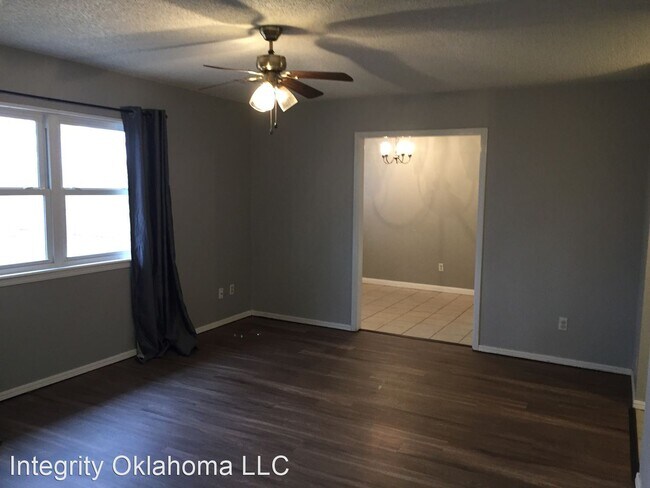 Foto del edificio - 3 br, 1.5 bath House - 12328 SW 15th Terrace
