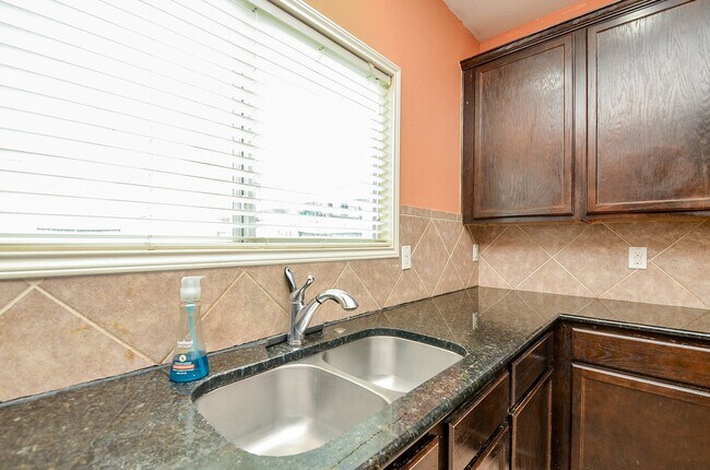 Foto del edificio - 3427 Denton Meadows Ct