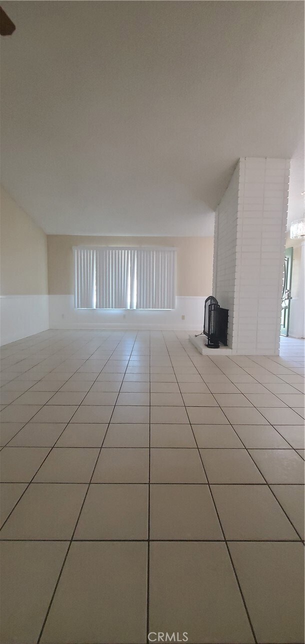 Foto del edificio - 10275 Banyan St