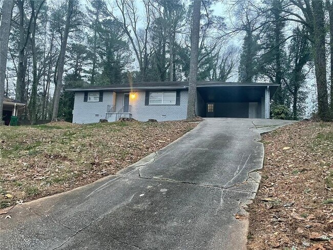 Foto del edificio - 1923 Farris Dr