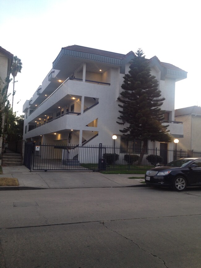 Building as viewed from street - 11126 Morrison St