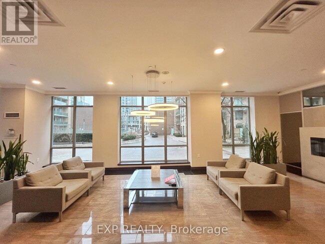 Building Photo - 22 Olive Ave