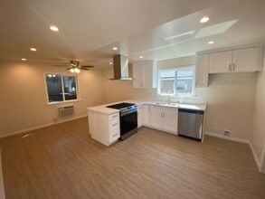 Building Photo - 10038 Tujunga Canyon Blvd