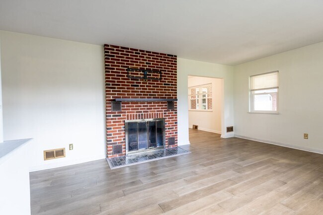 Foto del edificio - Lovely 3 BR/2 BA Single-Family Home in Glen Burnie!