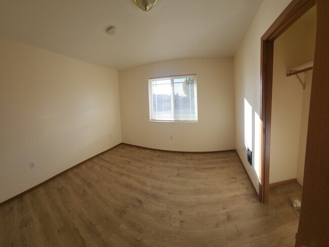 Bedroom 2 - 5203 Oahu Ln