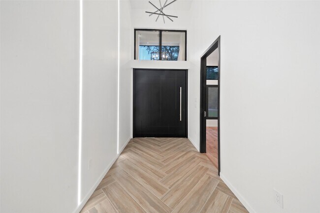 Building Photo - 2438 Carriage Lamp Ln