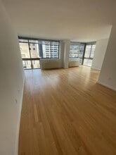 Building Photo - 80 Maiden Ln