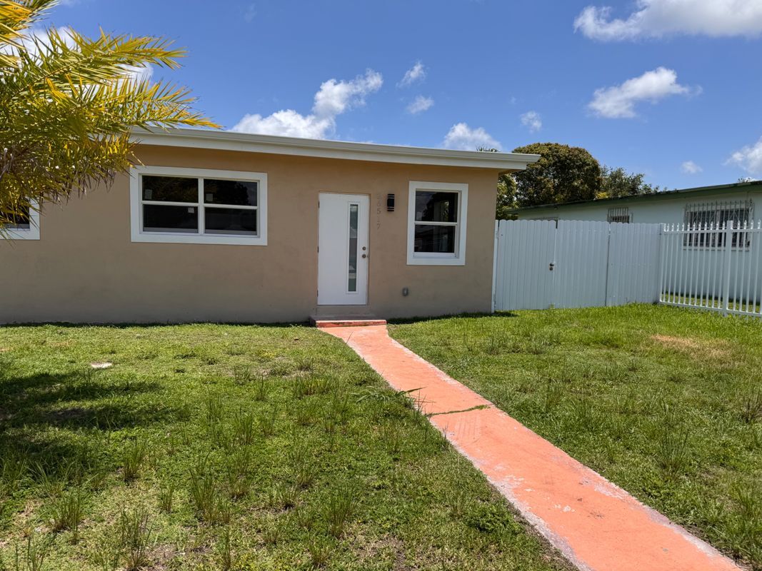 Foto principal - 26517 SW 138th Ct