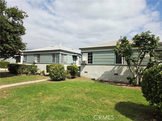 Foto principal - 364 S Sierra Madre Blvd