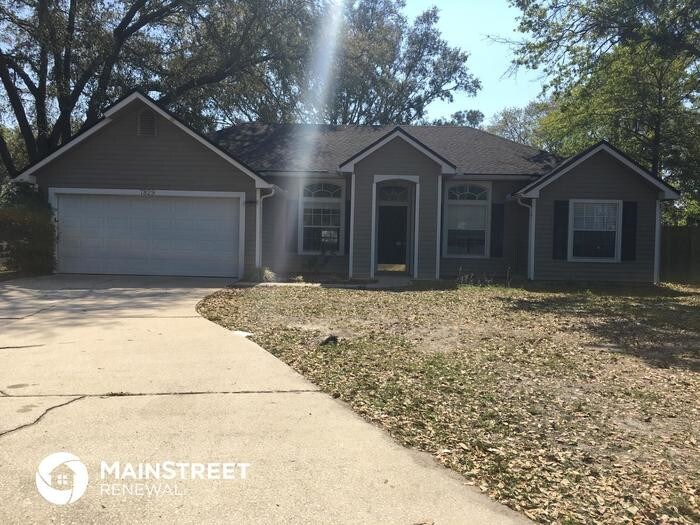 Foto principal - 7829 Enderby Ave E