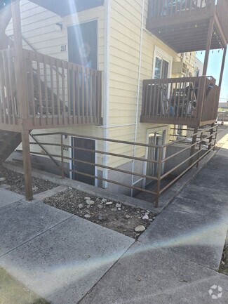 Building Photo - 9340 W 49th Ave