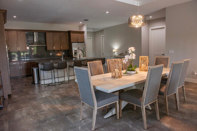 Foto del edificio - 2929 Gin Berry Way