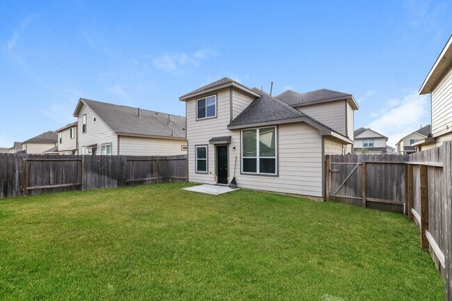 Foto del edificio - 4911 Sweet Chestnut Ln