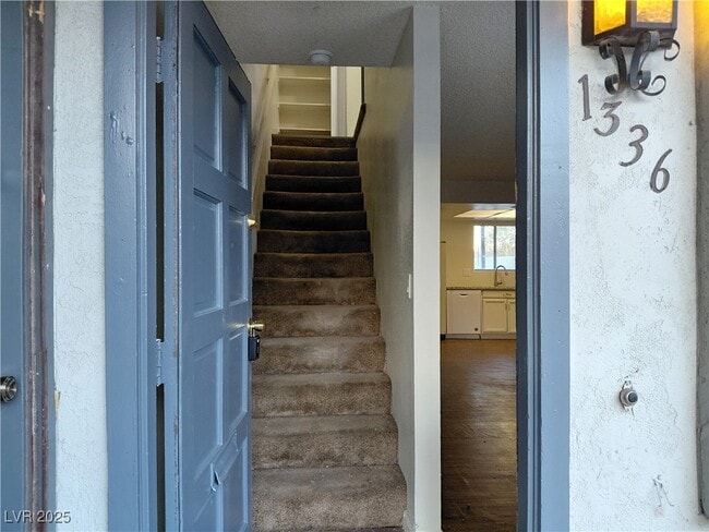 Building Photo - 1336 N Jones Blvd