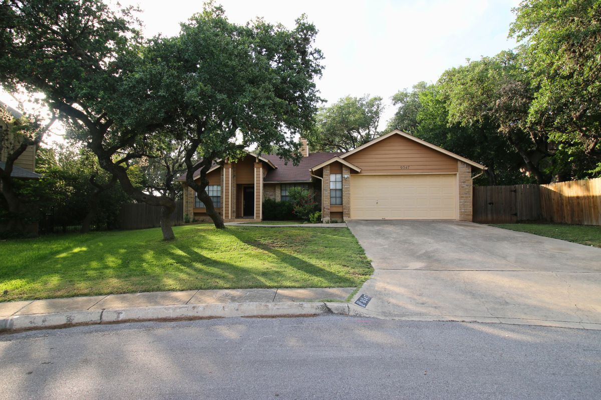 Primary Photo - 9347 Laurel Grove