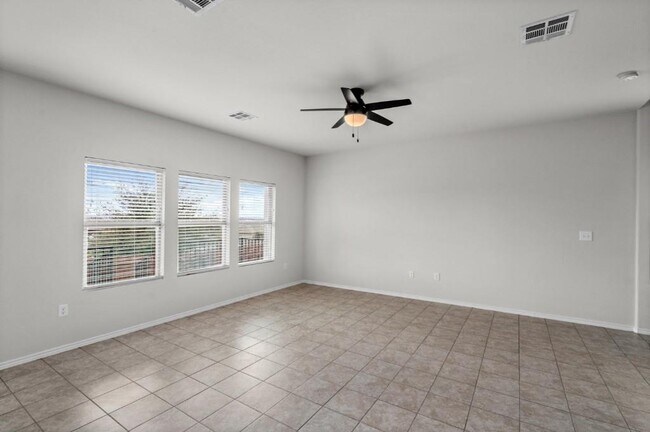 Building Photo - 10116 Gertrudis Lp