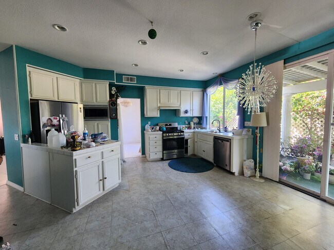 Foto del edificio - 14652 Acacia St
