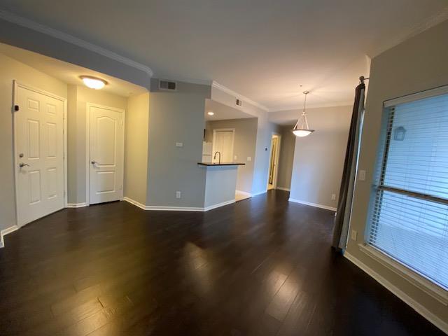 Building Photo - 6000 Shepherd Mountain Cove