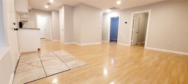 Foto del edificio - 7608 E Magnolia St