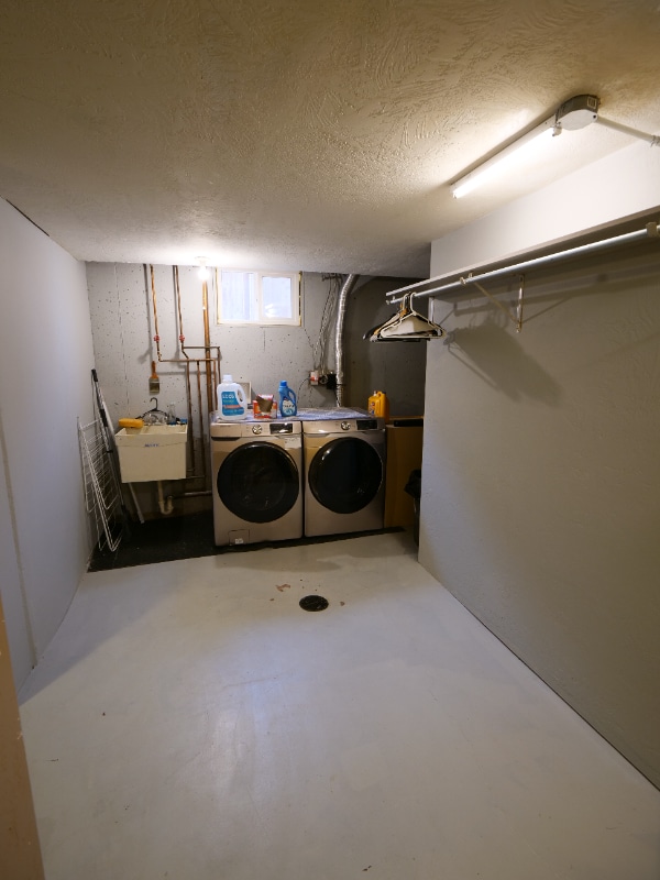 Foto del edificio - 819 12th Ave