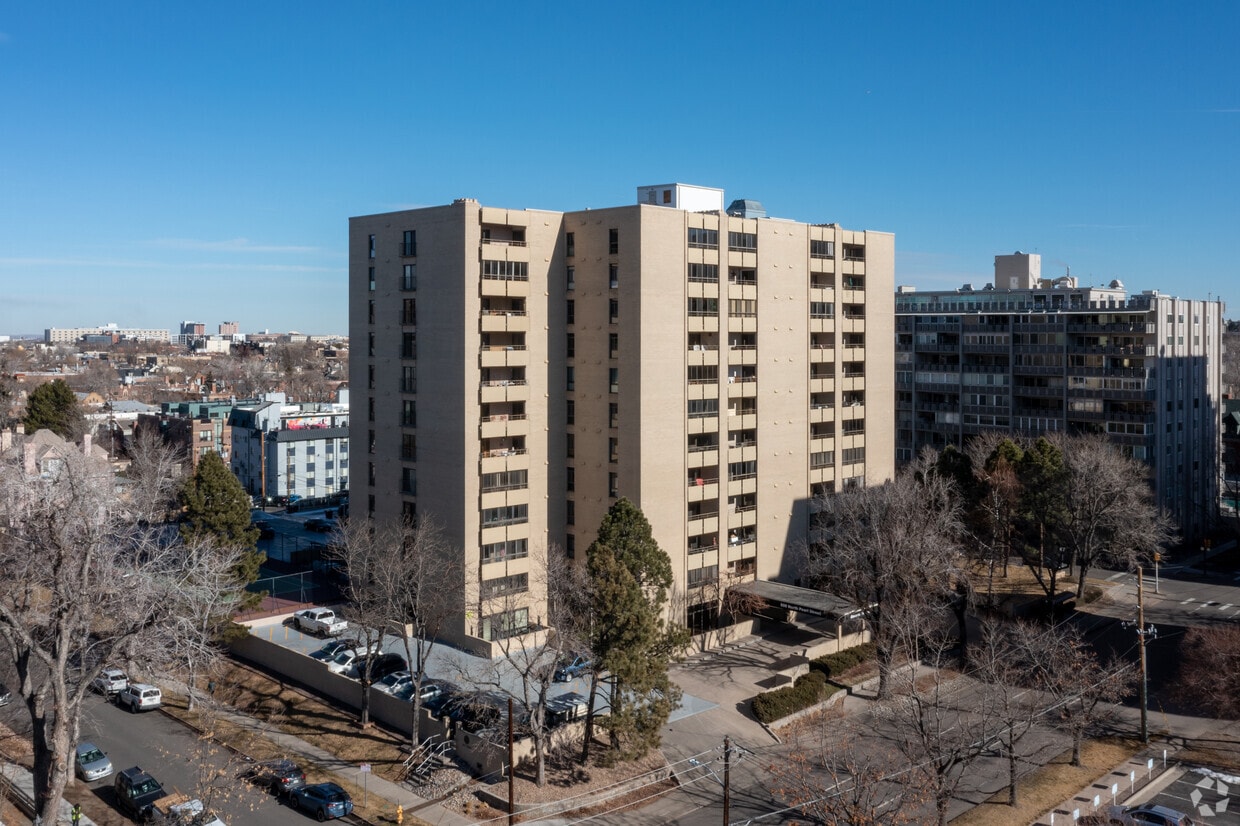 Primary Photo - Governors Place Condominiums