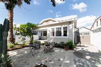 Building Photo - 321 Heliotrope Dr