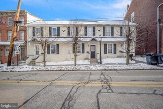 Building Photo - 125 Ford St