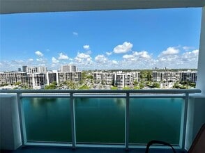 Building Photo - 3000 S Ocean Dr