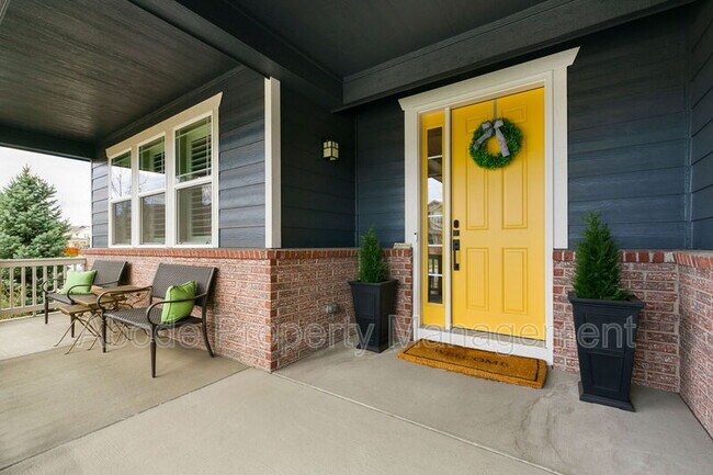 Building Photo - 2402 Palomino Dr