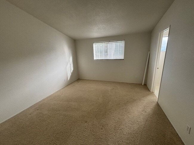Building Photo - Charming Single-Story 3-Bedroom Home for R...