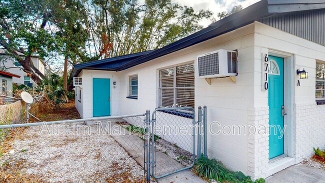 Building Photo - 6710 S Juanita St