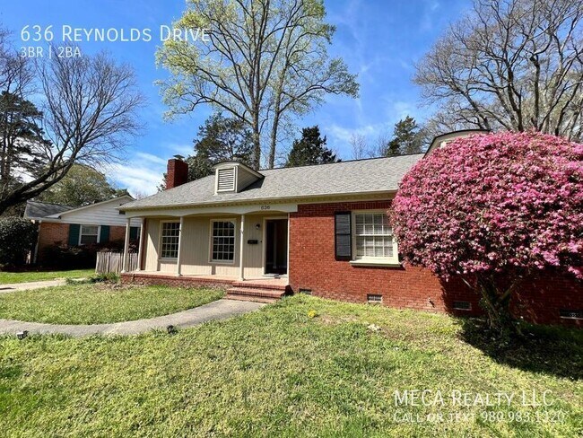 Photo - 636 Reynolds Dr House