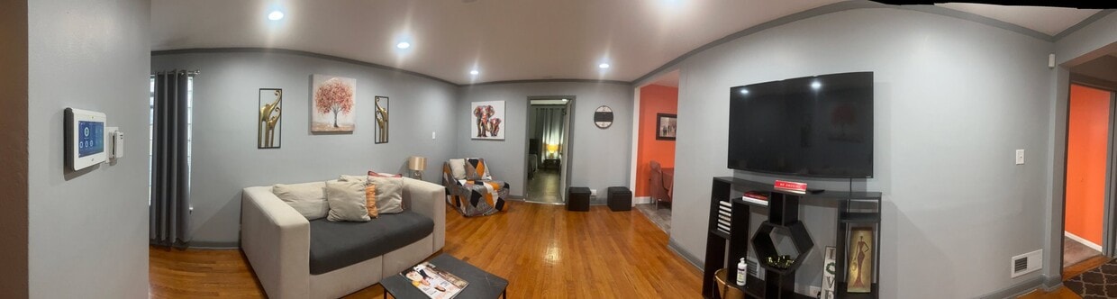 Photo - 9000 S Wabash Ave (Chicago, IL)