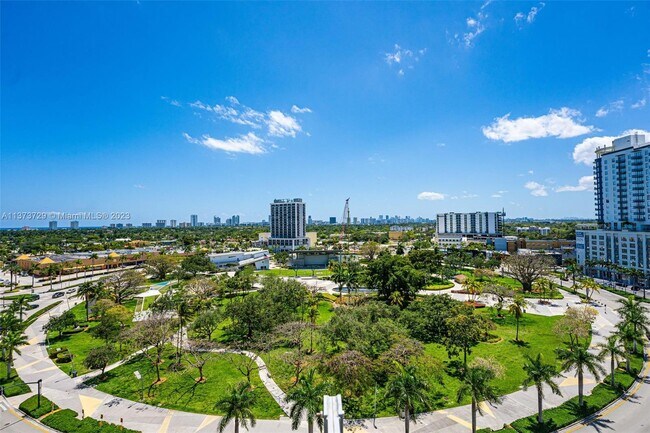 Foto del edificio - 1830 Radius Dr