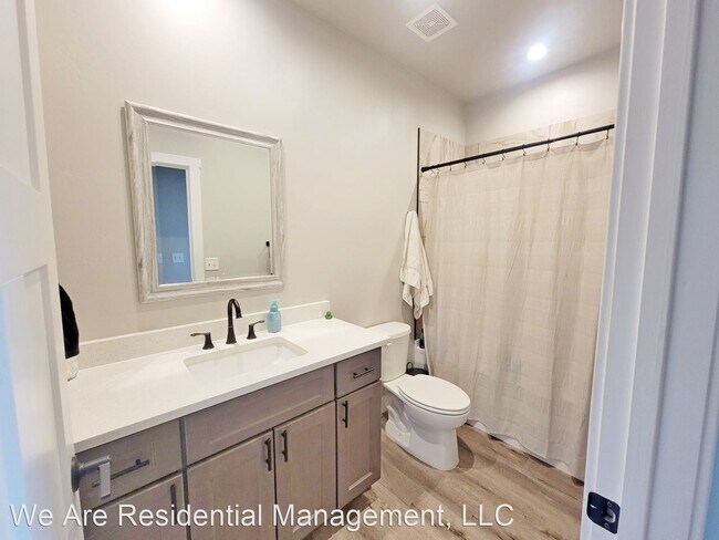 Foto del edificio - 4 br, 2.5 bath House - 2261 W. Mission Tim...